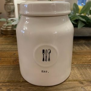 Rae Dunn Eat container